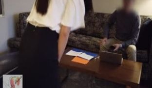 【精华版】黑丝无内桃子当助理 犯错挨揍初“日”转