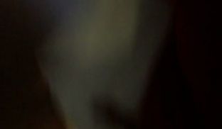 度娘流出年轻漂亮的美女空姐和男友先对着镜子边操边