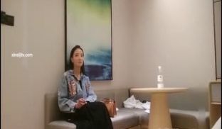 要男人精尽人亡的感觉啊 用手指抠得她咩咩叫