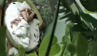 自然房大学生情侣太会享受带着情趣道具开房打炮搞的