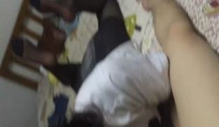 南京某大学清纯文静的美女被男友慢慢调教成骚货自拍