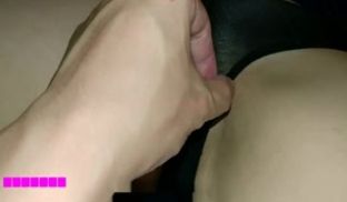 颜值网红美女被灌醉后弄到酒店T衣玩弄