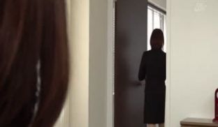 JUFD-976接吻乳首责めレズビアン～敏腕女社