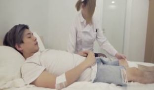 《新年贺岁档》国产AV剧情私家性爱护理师专治性需