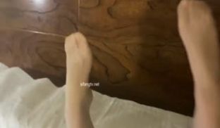 〖最新推荐〗刚生过孩子不久的美少妇宿醉趁机带到宾