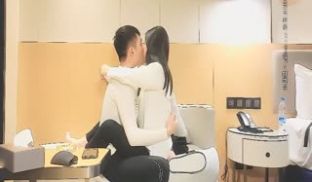 《小陈头星选探花》约啪明星脸高端外围，直接抱起来