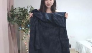 [韩国] 妹子第一次开直播还不知道要怎么拿捏尺度