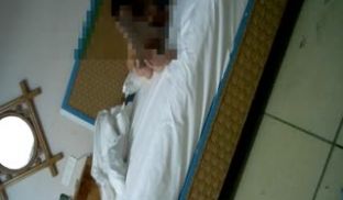 叫鸡偷拍流出~ 出差逮到空就想干人，马尾小姐姐拼