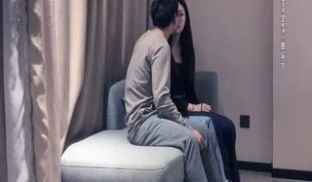 《文轩探花》热情的肉棒把一位冷艳小姐姐的干得融化