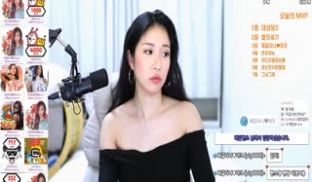 [韩国] 超性感身材巨胸直播主，耍骚耍性感，摆弄
