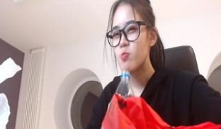 [欧美] Li Chang Show~脱衣吃播有