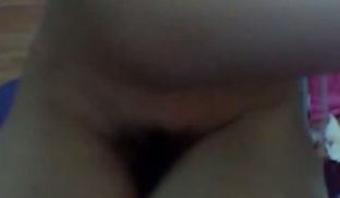 [韩国] 小妹想要自己爽死~特写穴穴自慰画面!!