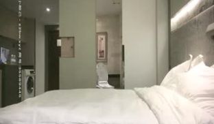 筋骨柔软的性感妹子双腿大开更好抽插～