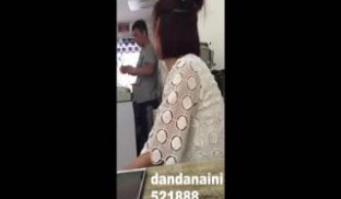 气质少妇爱赌钱，缴不出赌债只好用肉体还债，被肉棒