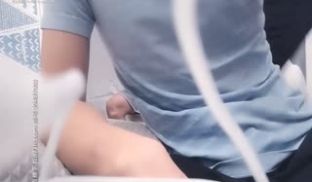 《千人斩探花》约了萌妹子白丝情趣装，沙发上操口交