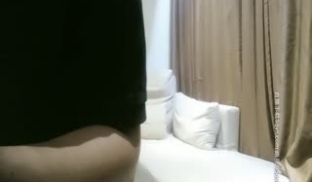 小树哥约炮偷拍实录流出~ 哥哥把兼职学生妹逗得呵