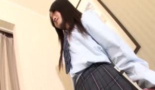 emiTGJ2