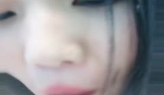 颜值姐妹花，露脸全裸相互自慰，撅起屁股露鲍鱼，超