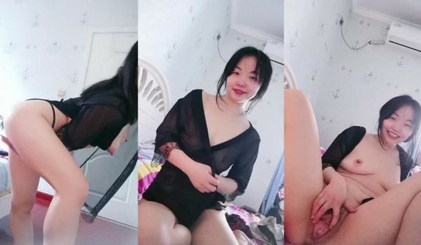 极品少妇哟 黑丝情趣内衣，老公不在家一个人在卧室
