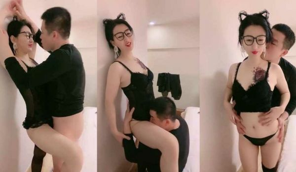娇子格调，气质轻熟女~好会撩啊~表情淫荡~大叔也