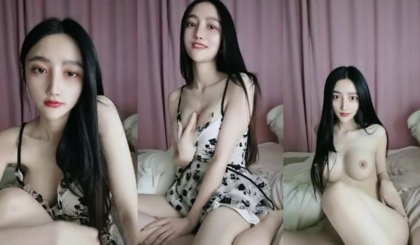 长发高颜值妹子，脱光光傲人身材，热舞搔首弄姿张开