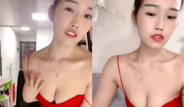 气质大奶美女蕾丝制服诱惑