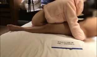 “好大的鸡巴好粗呀”富二代爆操学院派美少女萌萌哒