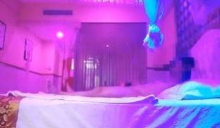 1500元选了位性感高挑的美女,还没服务完就忍不