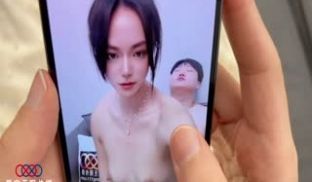 假阳具和真鸡巴，一起喷水