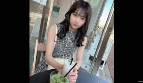 情侣自拍重庆最骚女老婆放假酒店黑丝情趣和老公做爱