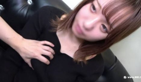我家的小恶魔喜欢吸精和喷水