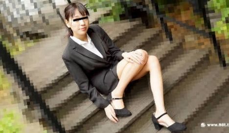 短裙棉袜清纯马尾妹完美视角超近距离口交抽插