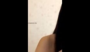 大眼睛女神御姐热辣红唇假屌自慰挑逗然后洗澡直播阴
