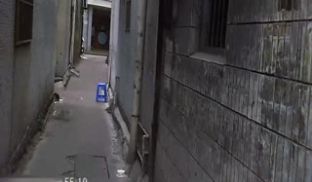 城中村嫖妓转悠了半天还是觉得穿风衣的妹子漂亮跟她