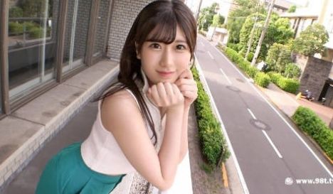 约极品颜值长腿美妞坚埋头舔逼吸吸允