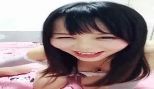 大奶美女主播约操粉丝炮友啪啪 口完再上位自己动多