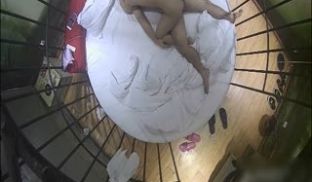 吊爆了的主题情趣酒店 水滴摄像头TP一对年轻情侣