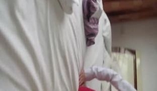 某公司模特按要求拍摄大尺度宣传照片,空姐制服丝袜