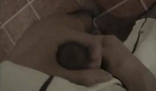 幽会害羞情人不让拍放开了很淫荡哦