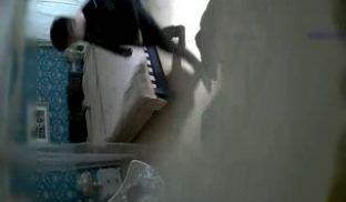 精品宾馆偷拍性感漂亮的长裙高跟美女白领性欲难耐进