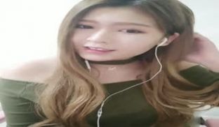 顔值不错看起来挺纯的的美女主播,露奶秀