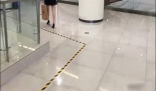 自拍作品 色狼尾随少女 让她自慰诱惑推倒做爱 完