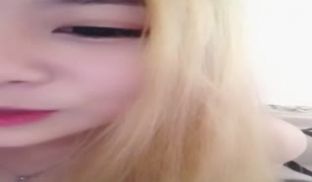 美女主播化身生理老师讲解人体构造 给网友上了一堂