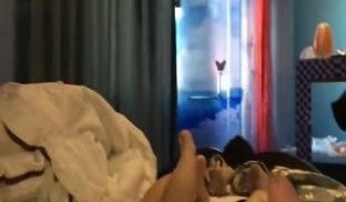 学院派女神餐厅玩手机回家后720P高清无水印