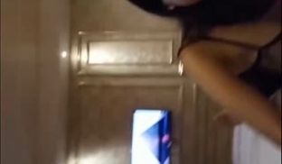 极品网红F罩杯爆乳长腿女神黑丝套装与情人约操 无