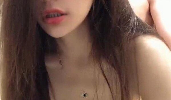 大二美女和前男友私密啪啪被渣男曝光