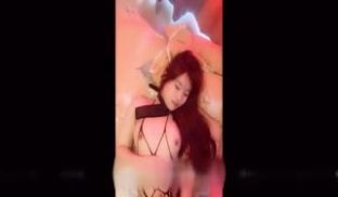 04班花逃课吃鸡抽耳光