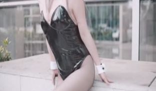 街上遇到的可爱cosplay兔美女