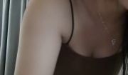 大奶少妇全程露脸勾搭按摩小哥，让小哥揉大奶子玩弄