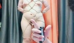 调教人妻电击小骚逼，全程露脸全身捆绑束缚屌起来玩
